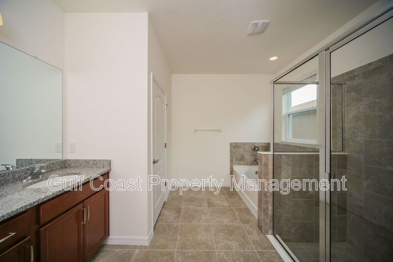 Annual Gated 4 Bedroom Lakeview Home in Soleil with 2.5 Baths and Resort-Style Amenities property image
