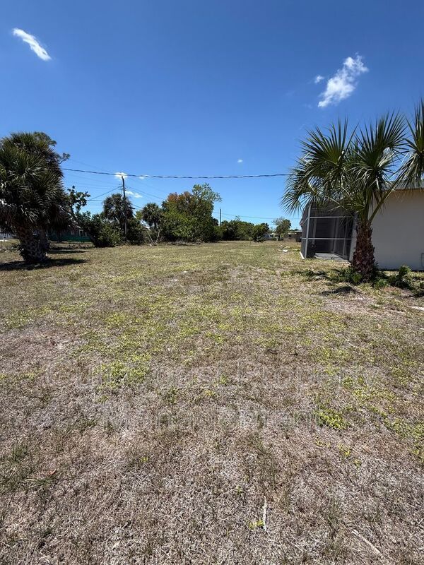 13880 Tamiami Trl property image