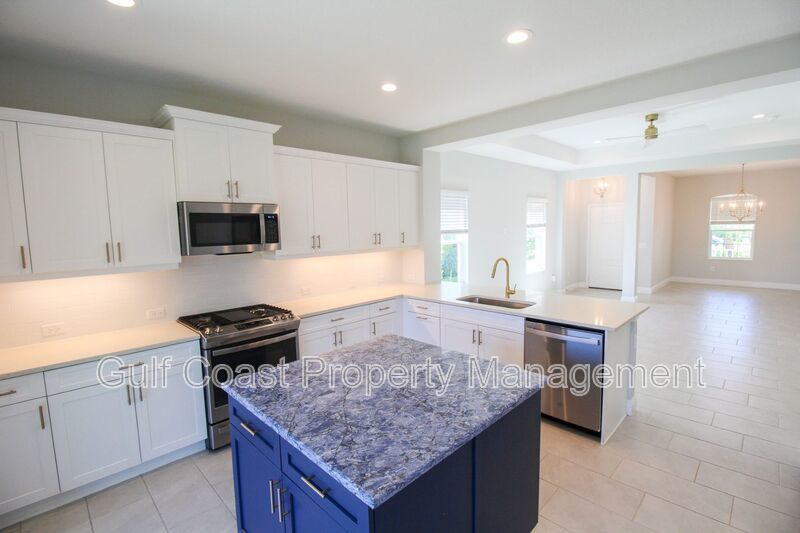Annual Gated 3 Bed / 2 Bath Rental with Stunning Lake Views in Indigo – Resort-Style Living property image