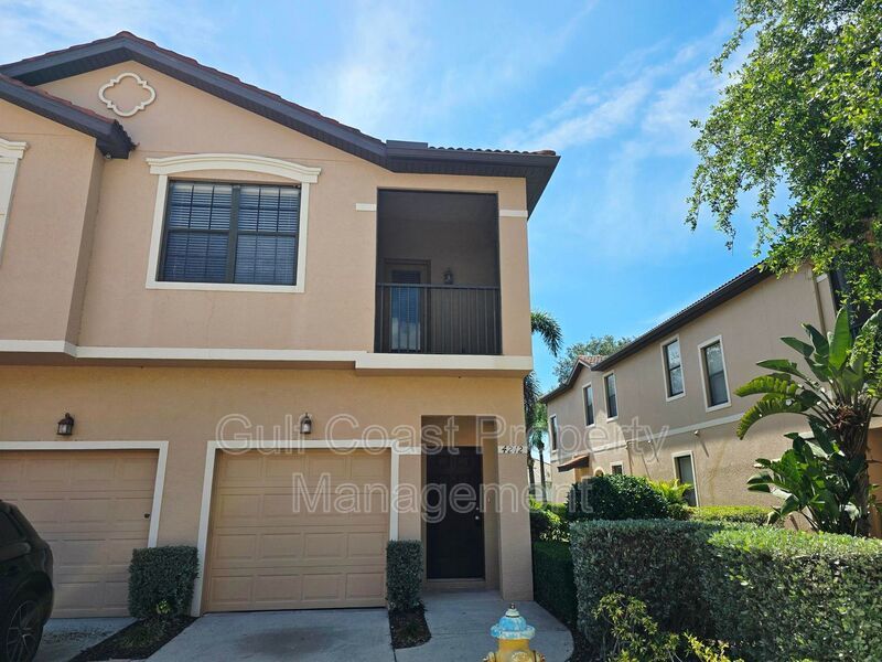 Updated Annual Condo Rental in Gated Stoneridge Located Near 1-75 & Downtown Sarasota property image