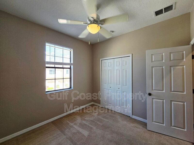 Updated Annual Condo Rental in Gated Stoneridge Located Near 1-75 & Downtown Sarasota property image