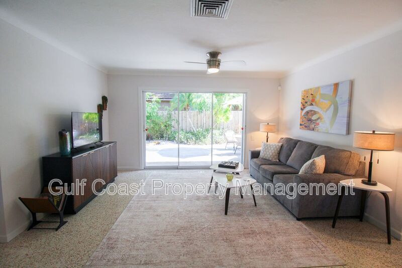 West of Trail Mid-Century Gem with New Designer Kitchen & Oversized Corner Lot property image