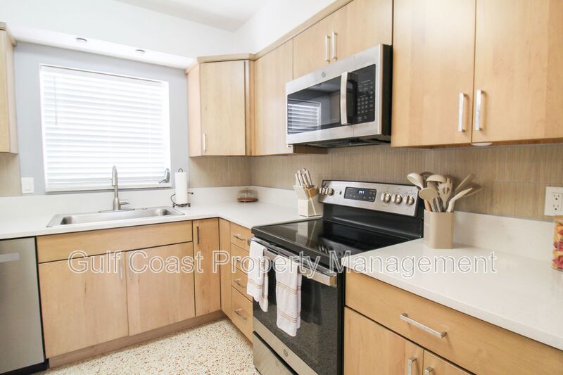 West of Trail Mid-Century Gem with New Designer Kitchen & Oversized Corner Lot property image