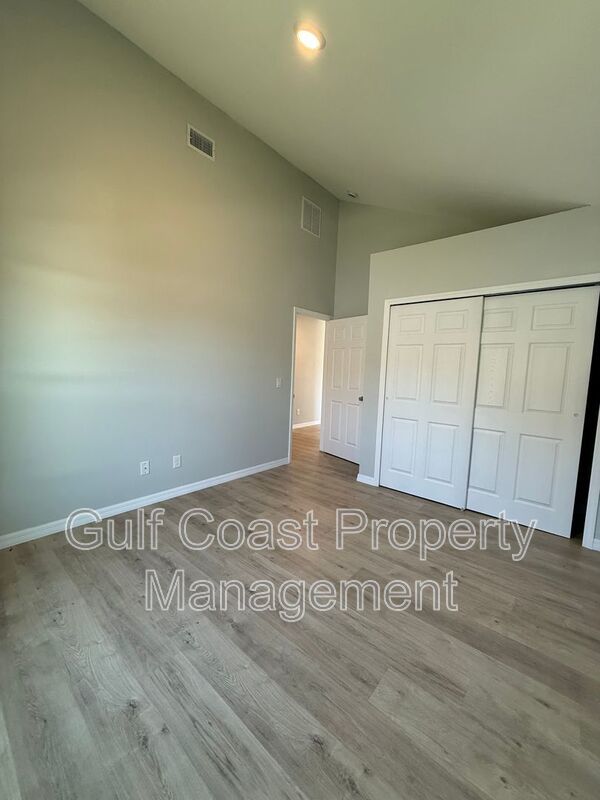 3294 West Price Blvd property image