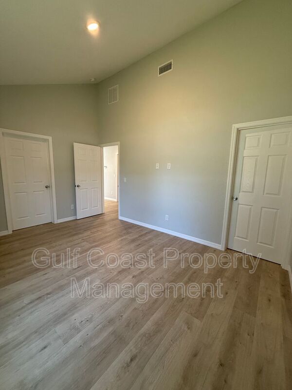 3294 West Price Blvd property image