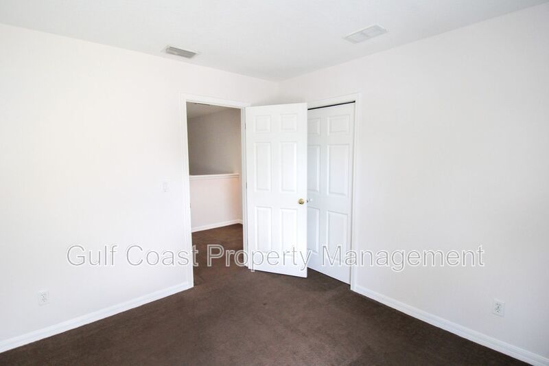 Lakeview 4-Bedroom, 2.5-Bath Annual Rental in Lakewood Ranch/Greenbrook property image