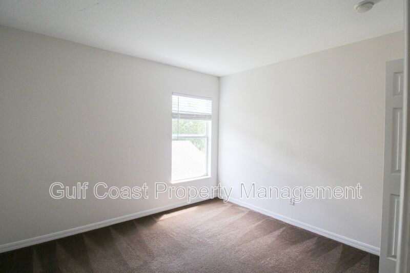 Lakeview 4-Bedroom, 2.5-Bath Annual Rental in Lakewood Ranch/Greenbrook property image