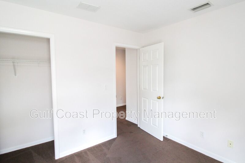 Lakeview 4-Bedroom, 2.5-Bath Annual Rental in Lakewood Ranch/Greenbrook property image