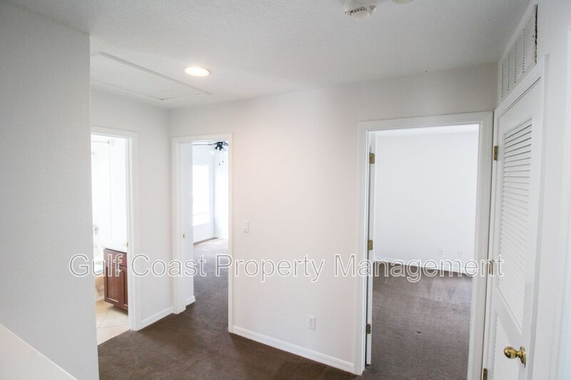 Lakeview 4-Bedroom, 2.5-Bath Annual Rental in Lakewood Ranch/Greenbrook property image