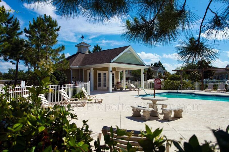 Beautiful 2/2 Condo in Gated Bay Pointe at Cortez – Resort-Style Living Near Anna Maria Island property image