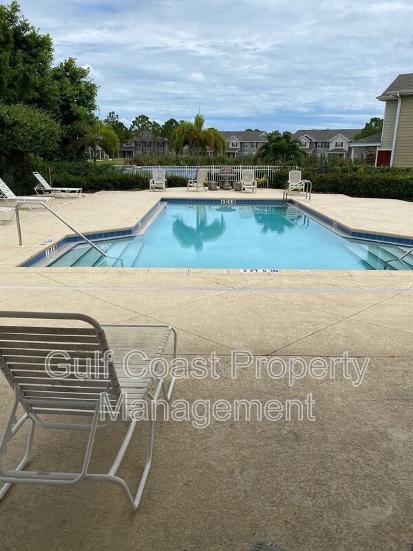 Beautiful 2/2 Condo in Gated Bay Pointe at Cortez – Resort-Style Living Near Anna Maria Island property image