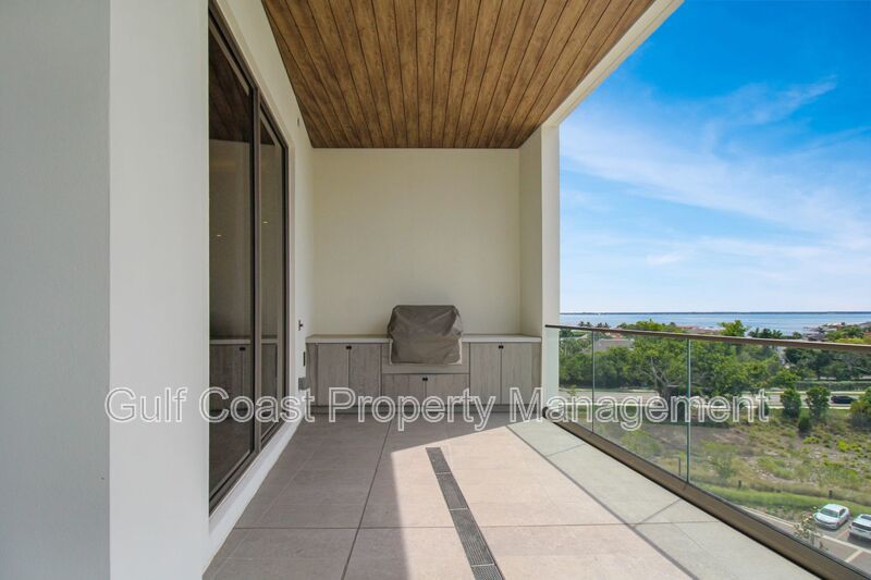 The Crown Jewel of Longboat Key, Ultra-Luxury St. Regis 4 Bedroom Waterfront Residence property image
