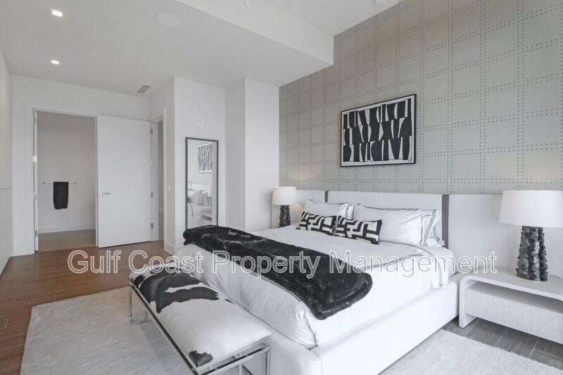 The Crown Jewel of Longboat Key, Ultra-Luxury St. Regis 4 Bedroom Waterfront Residence property image