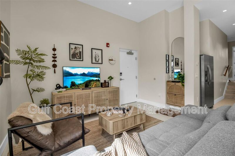 Modern Loft Living with Private Terrace in Downtown Sarasota’s Rosemary District property image