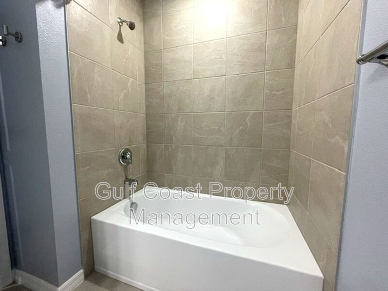 Annual Rental Near UTC, Waterside Place & Gulf Coast Beaches property image