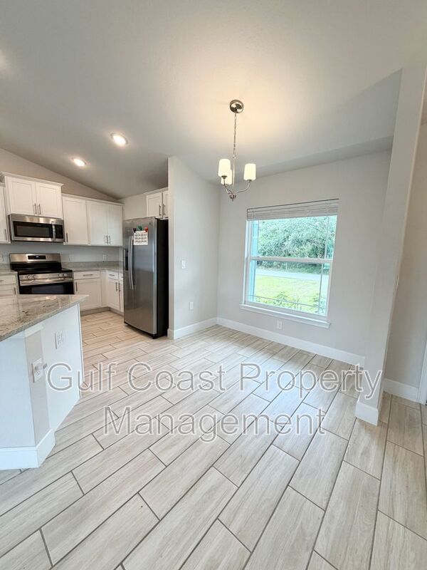 4865 Manila Ave property image