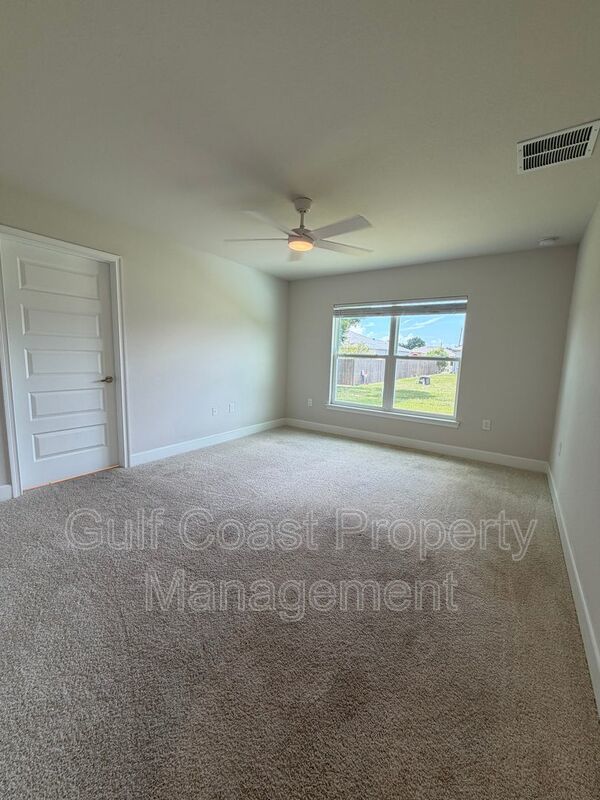 4865 Manila Ave property image