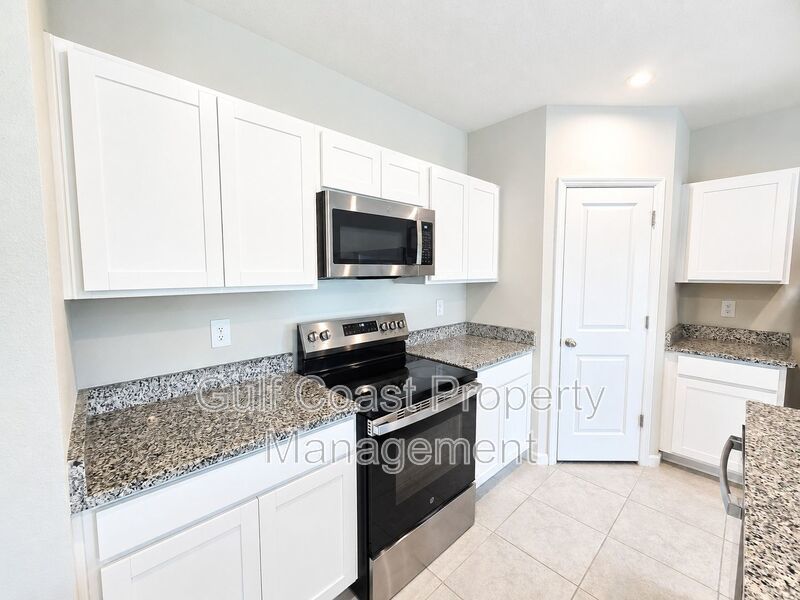 Spacious 4-Bedroom Annual Rental with Modern Finishes & Preserve View property image