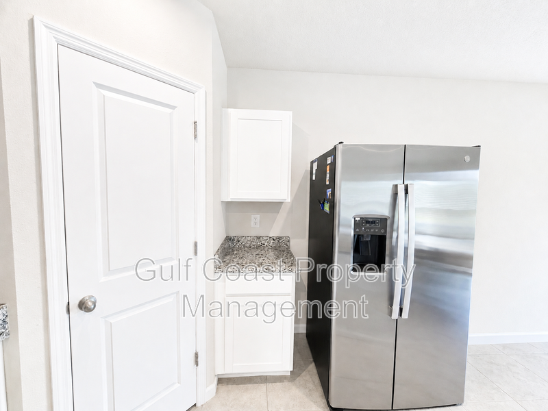 Spacious 4-Bedroom Annual Rental with Modern Finishes & Preserve View property image