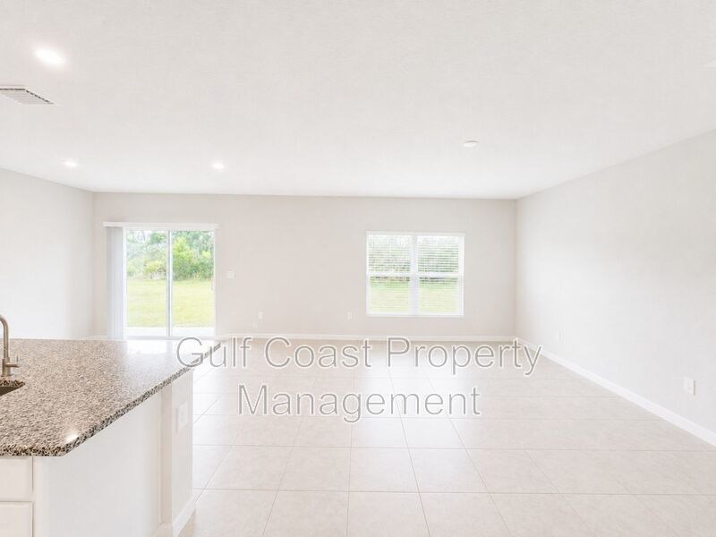 Spacious 4-Bedroom Annual Rental with Modern Finishes & Preserve View property image