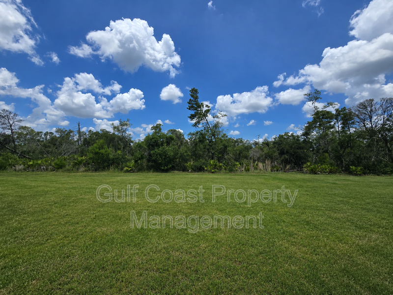 Spacious 4-Bedroom Annual Rental with Modern Finishes & Preserve View property image