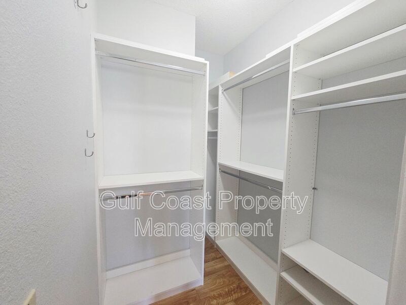 Annual Rental in a Desirable 55+ Community – Beautiful 2 Bedroom, 2 Bath Villa with Lake Views property image