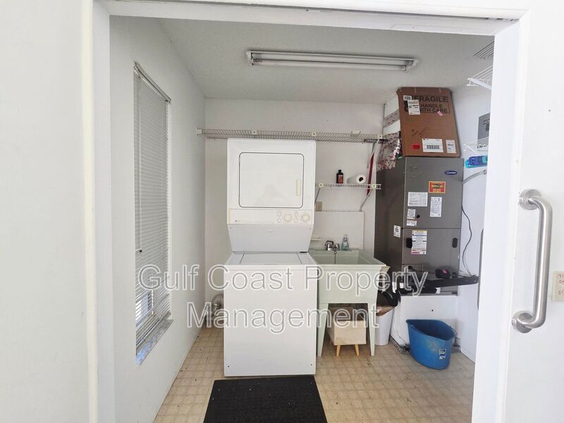 Annual Rental in a Desirable 55+ Community – Beautiful 2 Bedroom, 2 Bath Villa with Lake Views property image