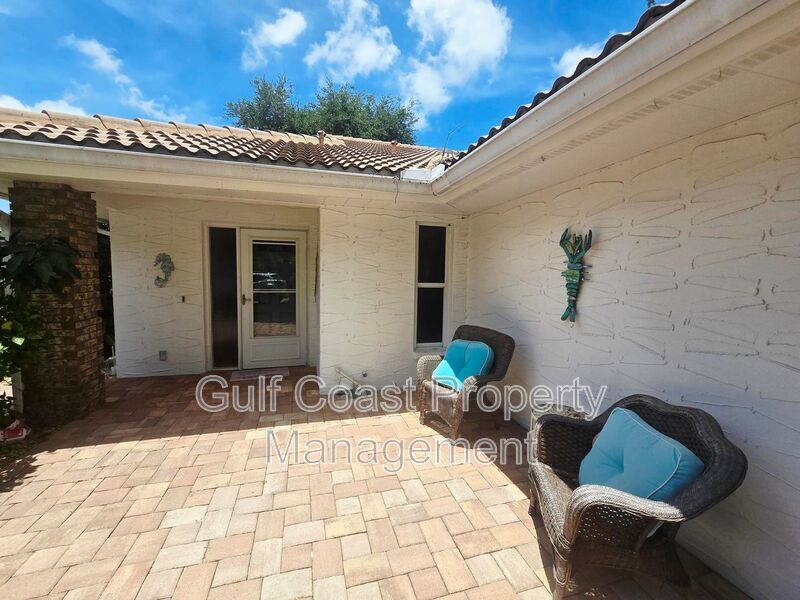 Annual Rental in a Desirable 55+ Community – Beautiful 2 Bedroom, 2 Bath Villa with Lake Views property image