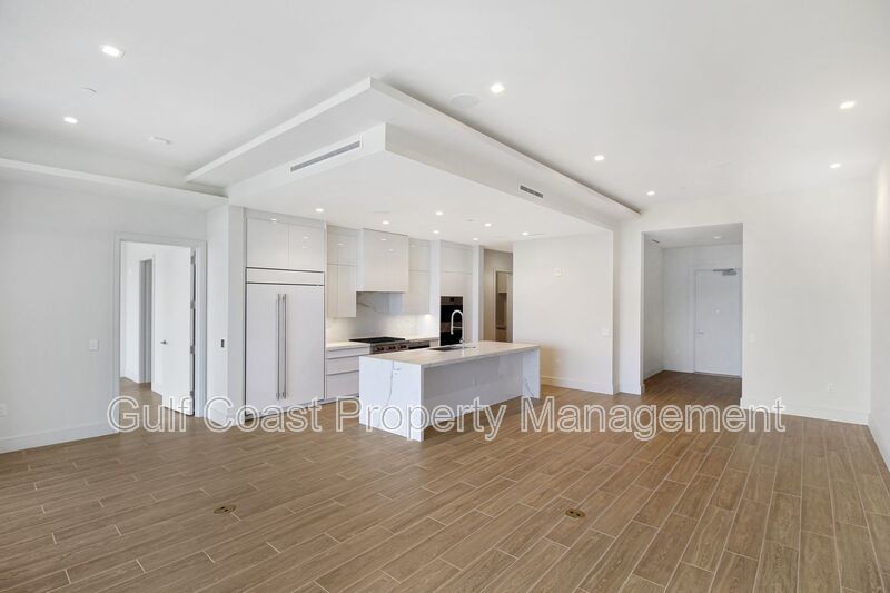 Unfurnished Luxury Rental at The St. Regis Longboat Key property image