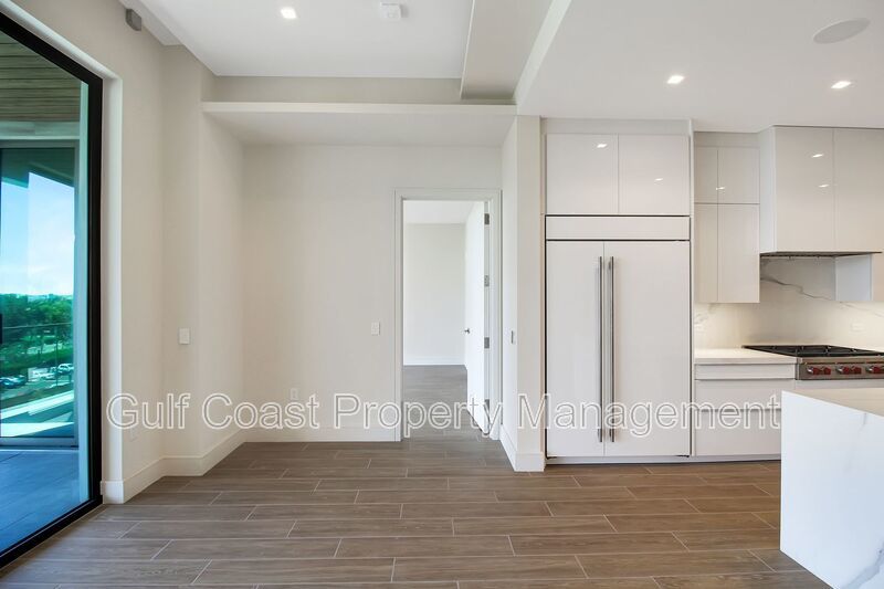 Unfurnished Luxury Rental at The St. Regis Longboat Key property image