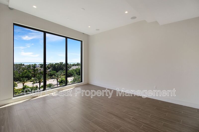 Unfurnished Luxury Rental at The St. Regis Longboat Key property image