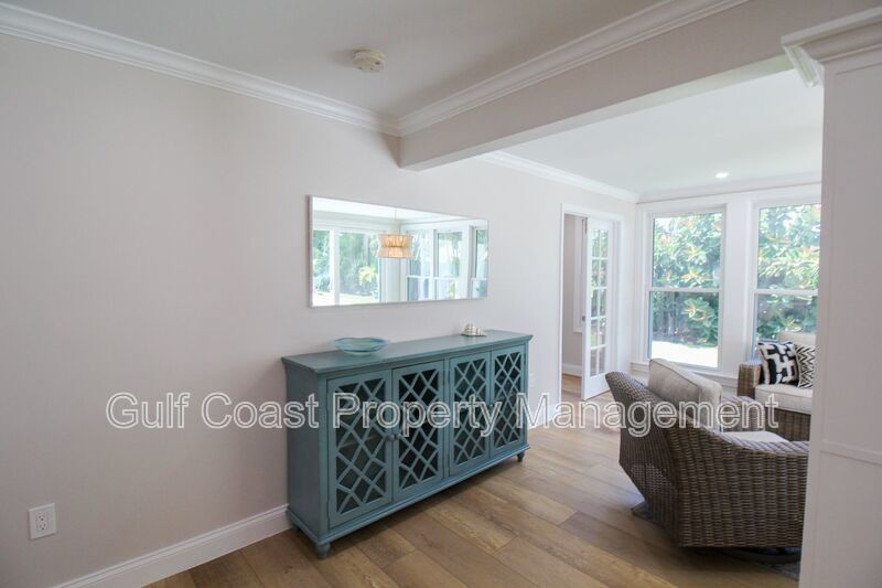 Luxury Annual Rental with Resort-Style Pool on Longboat Key property image