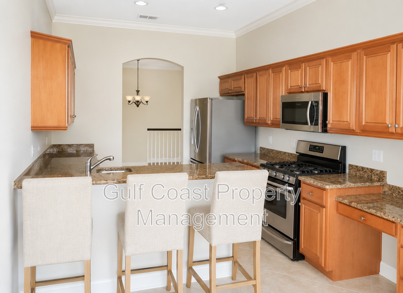 Annual Luxury Lakeview Condo with 3 Bedrooms + Den, Private Garage & Resort-Style Amenities property image
