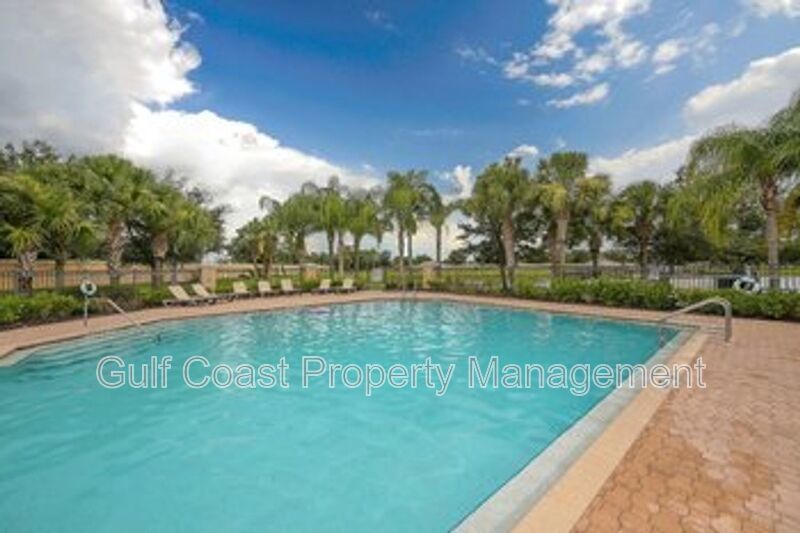 Annual Luxury Lakeview Condo with 3 Bedrooms + Den, Private Garage & Resort-Style Amenities property image