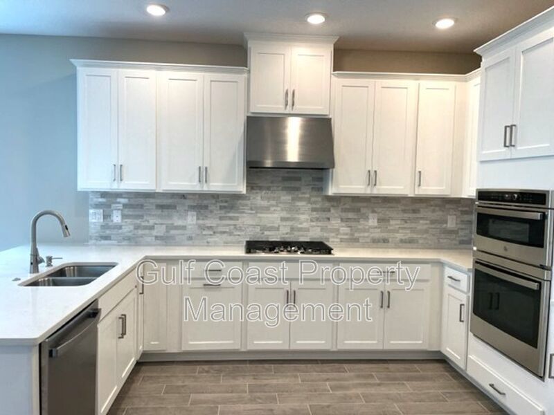 4 Bedroom Home Plus a Home Office and Loft Space property image