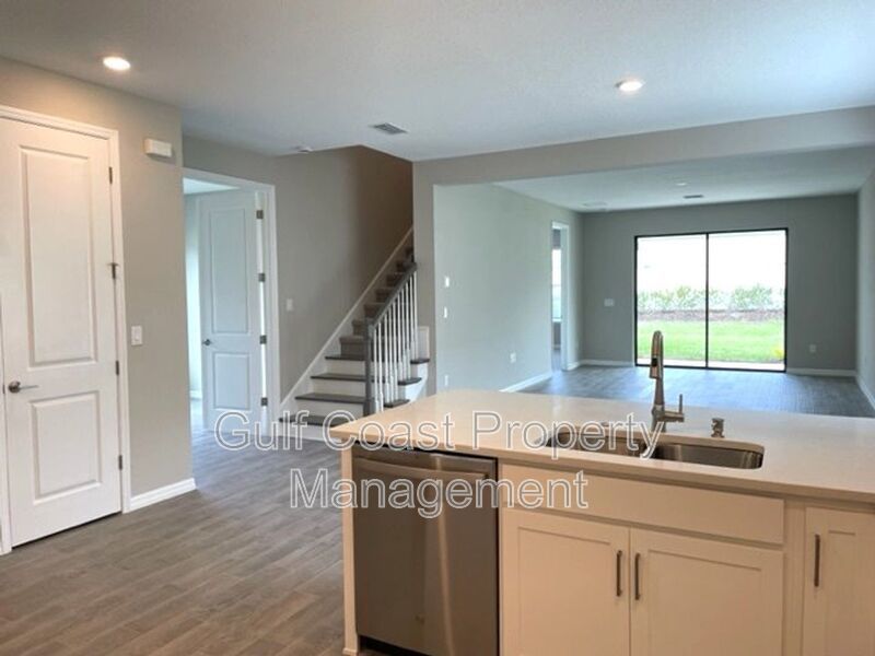 4 Bedroom Home Plus a Home Office and Loft Space property image
