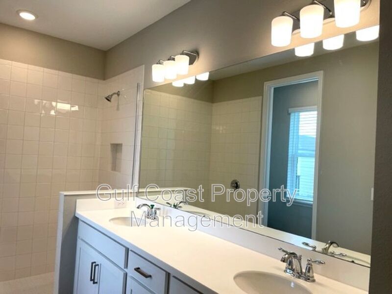 4 Bedroom Home Plus a Home Office and Loft Space property image