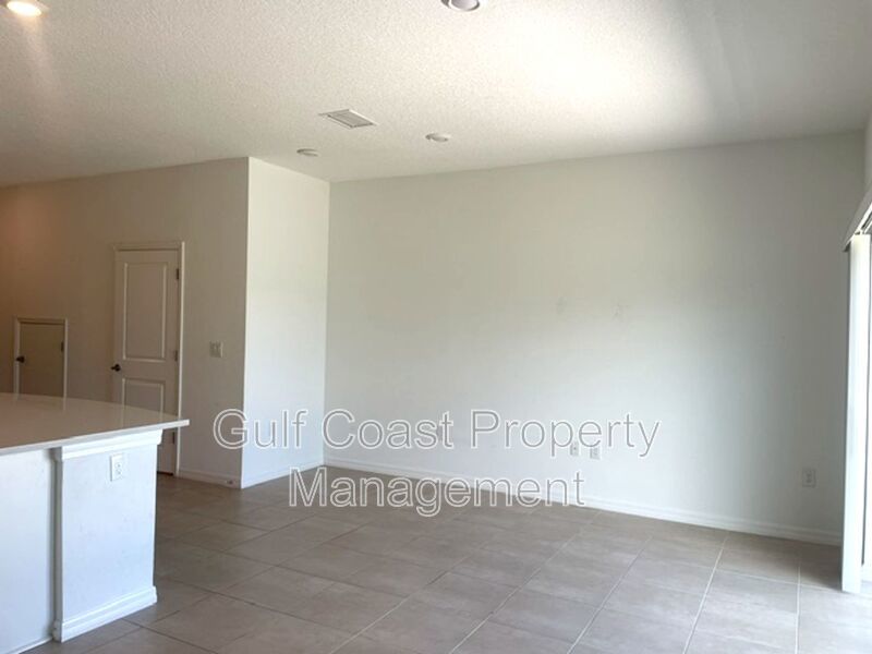 Annual Unfurnished Rental Available – 3 Bedroom Townhome in Gated Palmero Community property image