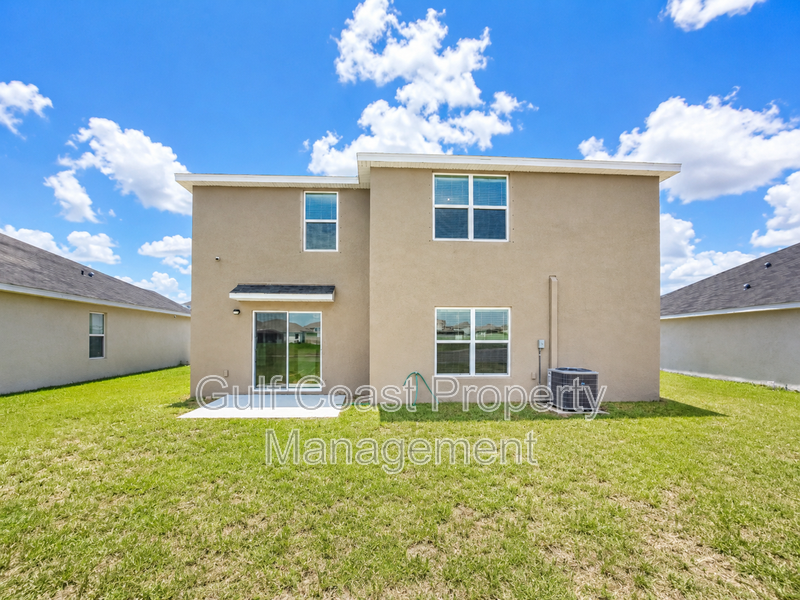 Annual Rental, 4 Bedroom, 3 Bath, Home in Sought-After Bella Lago property image