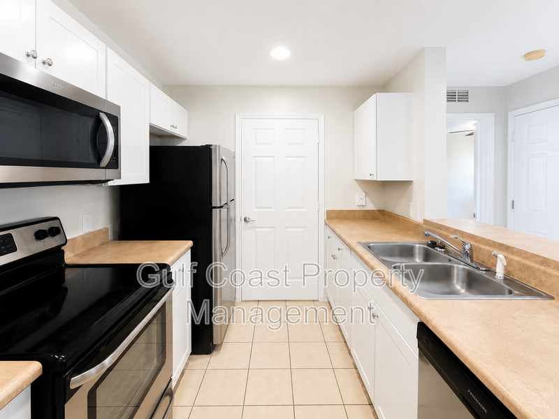 Coastal Living in Bay Pointe Cortez – 2BR/2BA Gated condo with Resort-Style Convenience property image