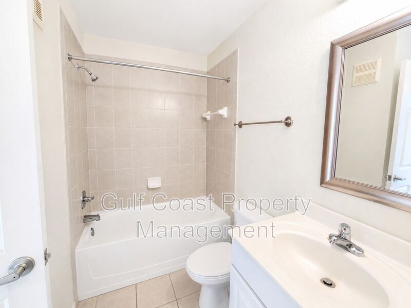 Coastal Living in Bay Pointe Cortez – 2BR/2BA Gated condo with Resort-Style Convenience property image