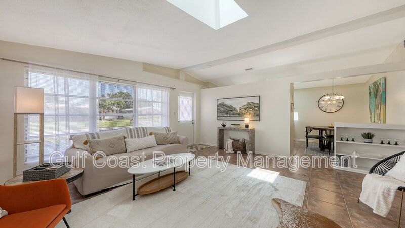 Annual Furnished Rental Phillippi Creek property image