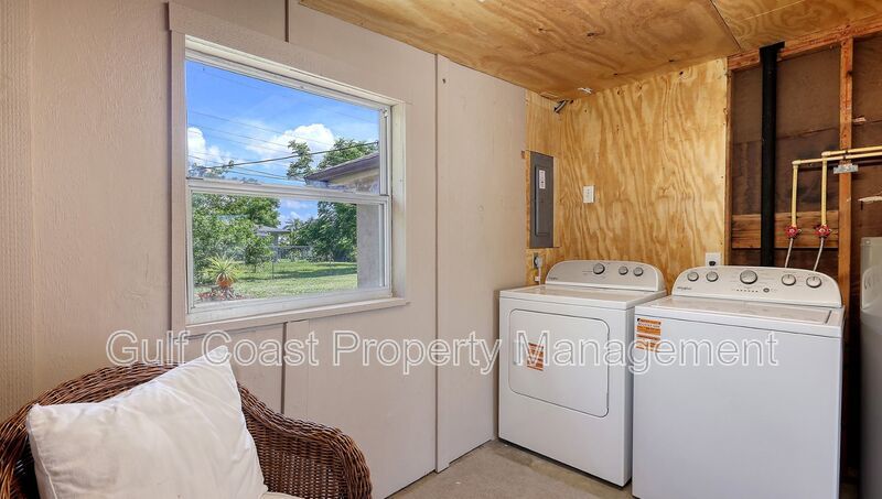 Annual Furnished Rental Phillippi Creek property image