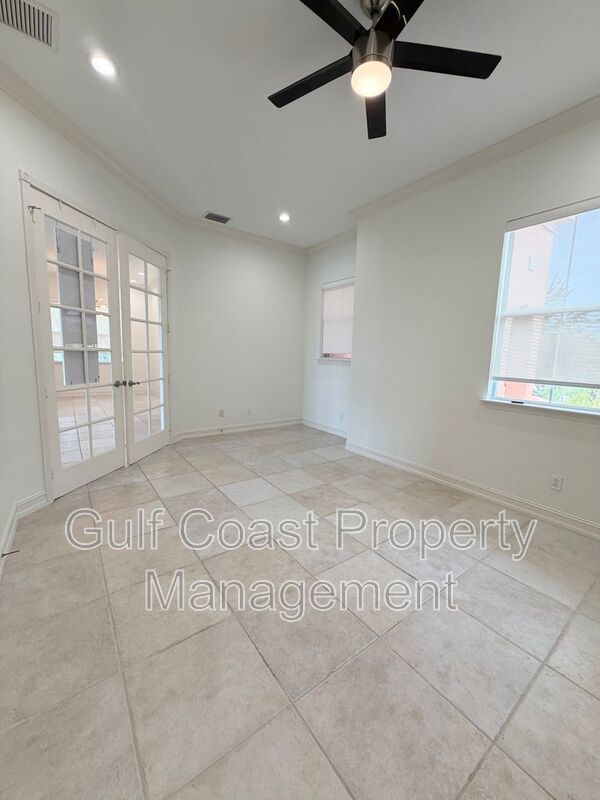7060 San Lorenzo Ct Unit 202 property image