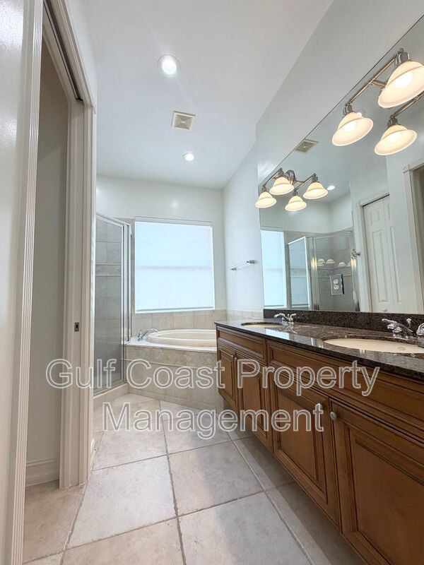 7060 San Lorenzo Ct Unit 202 property image