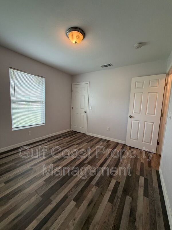 1801 S. Palmdale Ct. property image