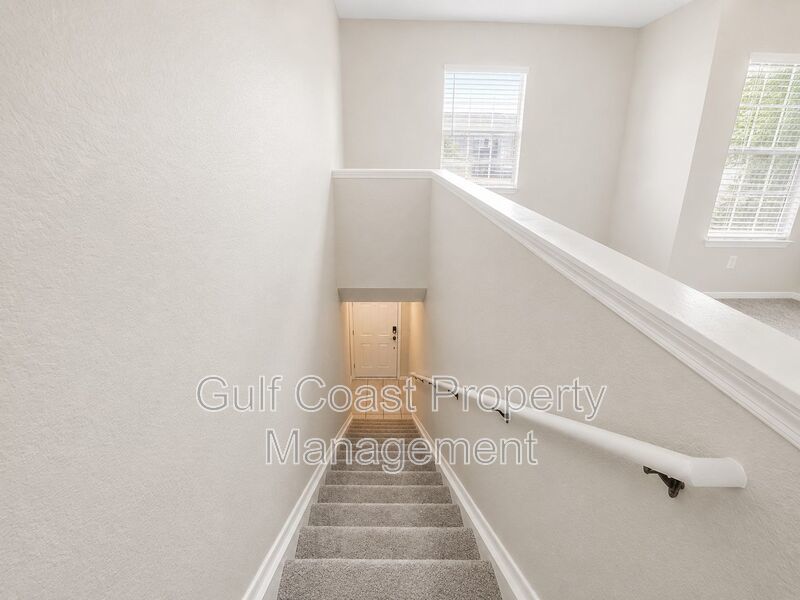 Annual Rental Updated 2/2 Condo in Gated Bay Pointe at Cortez, Resort-Style Living Near Anna Maria Island property image