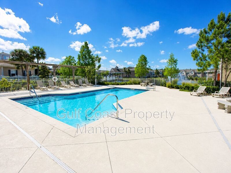 Coastal Living in Bay Pointe Cortez – 2BR/2BA Gated condo with Resort-Style Convenience property image