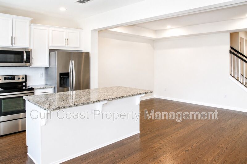 Annual Three Bedroom, Two Bath with a Two Car Garage, Town Home Located in Harmony Lakewood Ranch property image