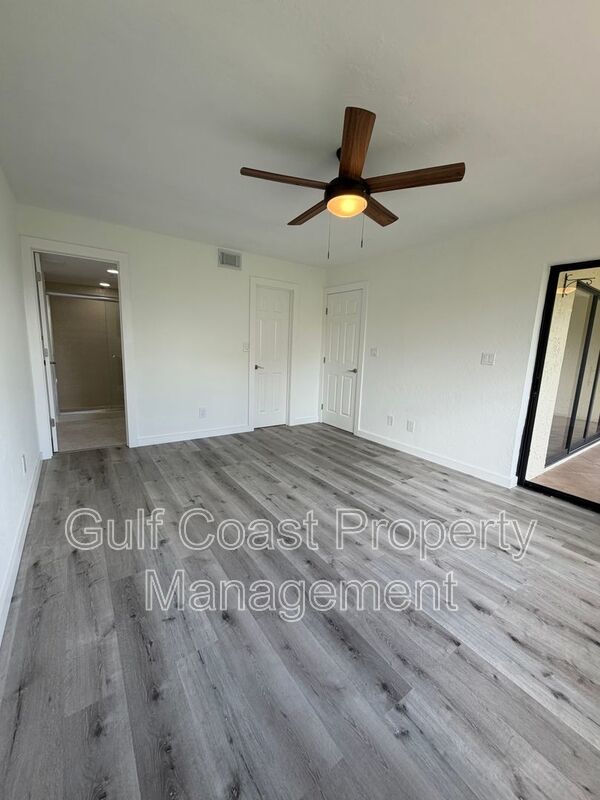 16150 Bay Pointe Blvd Unit 107 property image